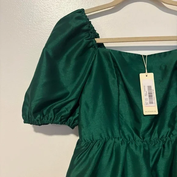 Cute NWT green puff sleeve babydoll dress with smocked back small - Picture 3 of 7